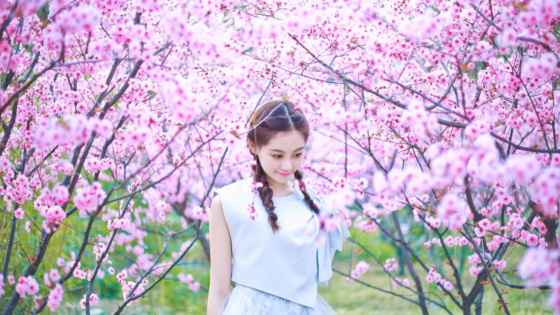 九游官网下载电脑版-《虚拟偶像助阵线上赛事，为电竞注入新活力》，虚拟偶像官网